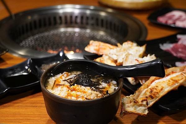 高雄燒烤吃到飽推薦｜慶花苑日式燒肉 「蟹蟹母親節限定」最豪邁