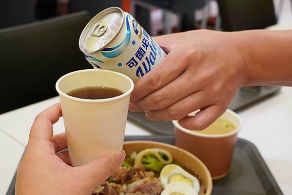 公館咖哩推薦｜小鹿亭 咖哩、丼飯、烏龍麵，肉燥系列便當＄90
