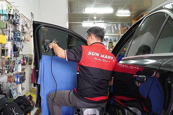 台東汽車隔熱紙推薦｜九如汽車建築隔熱紙 專營汽車隔熱紙施工，
