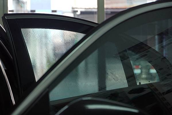 台東汽車隔熱紙推薦｜九如汽車建築隔熱紙 專營汽車隔熱紙施工，
