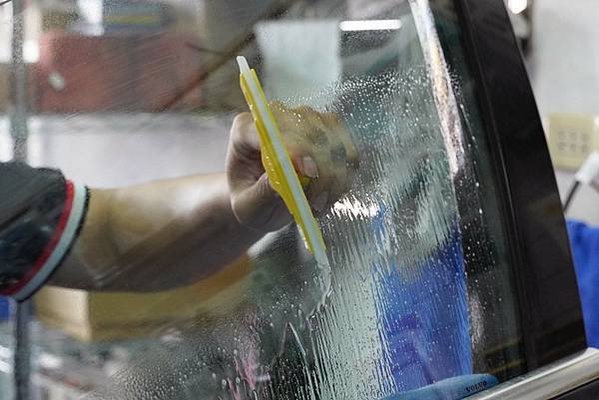 台東汽車隔熱紙推薦｜九如汽車建築隔熱紙 專營汽車隔熱紙施工，
