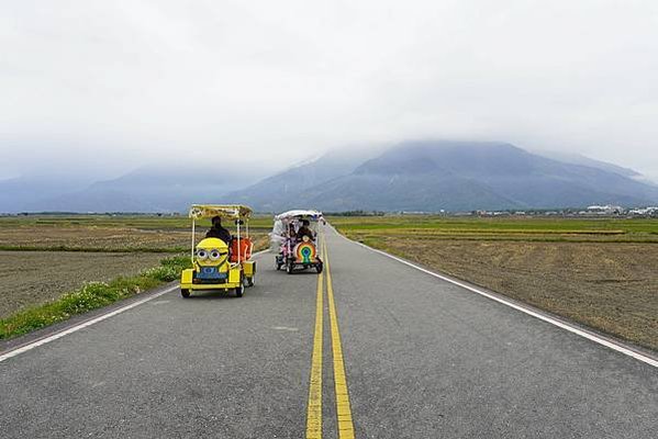 台東景點推薦｜台東伯朗大道幾月去？藍霆自行車出租 稻田間騎行