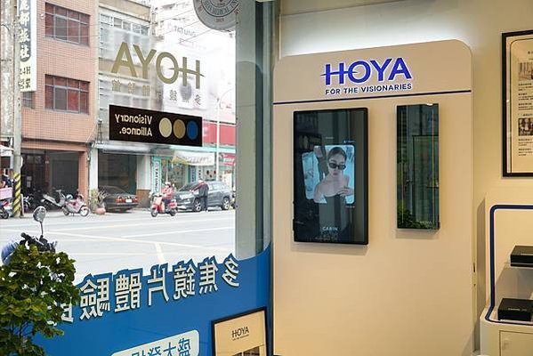 高雄眼鏡行推薦｜高雄鳳山 全球眼鏡行／全球驗光所「HOYA舒