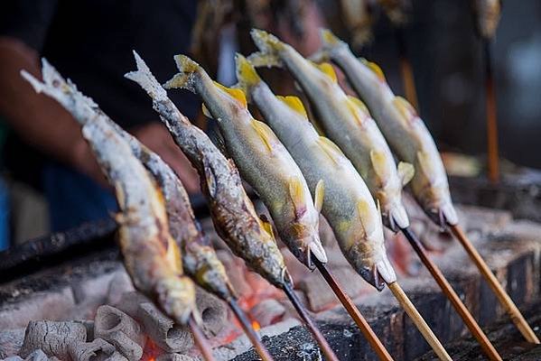 日田樂活!     現烤香魚    漁梁場