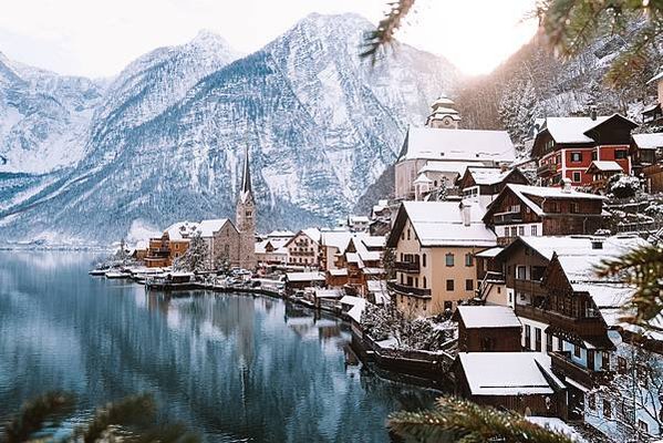 Winter-Hallstatt-Austria-FindUsLost-1060390