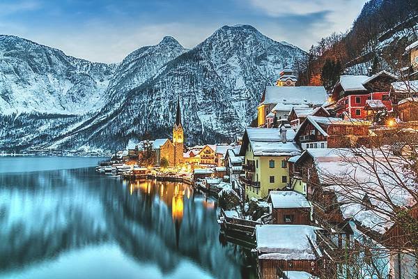winter-in-hallstatt-upper-austria-austria-stefano-politi-markovina