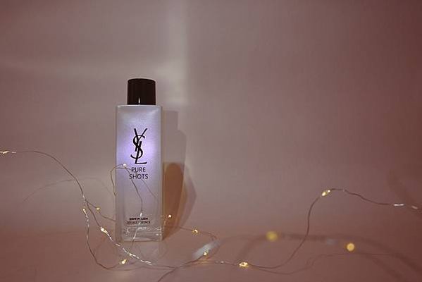 YSL仙女水,極效活萃淨亮晶透露水狀精華,2021精華水推薦,YSL仙女水用法,YSL仙女水評價