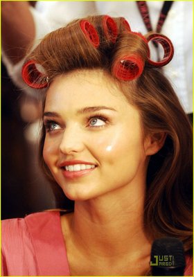 miranda-kerr-fashion-show-foxy-29