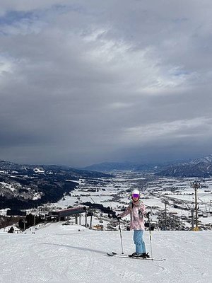 23/24雪季 -- 雪齡四天就越級打怪 (石打丸山滑雪場)