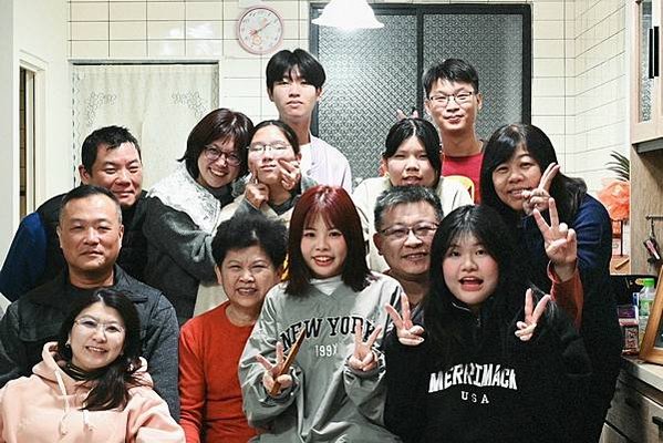 LINE_ALBUM_20251月過年期間_250214_41