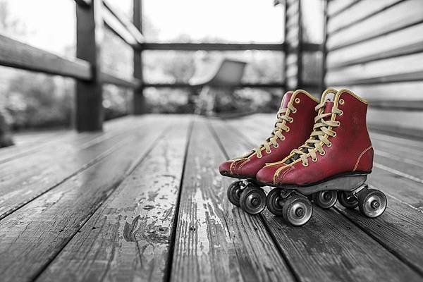 roller-skates-381216_960_720.jpg