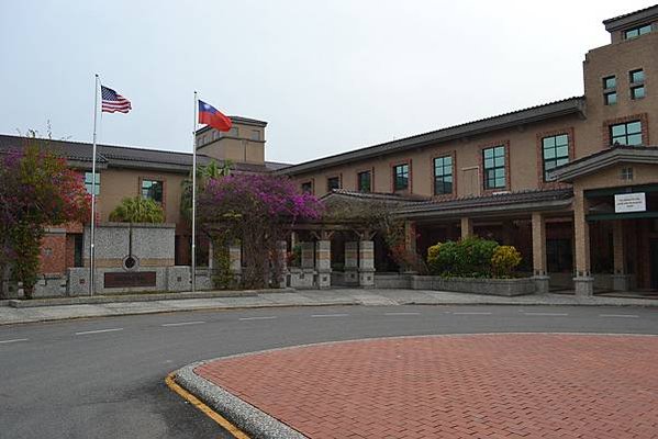 《瞞天機密》改編自英國知名政府通訊總部翻譯員凱薩琳·甘恩-聚