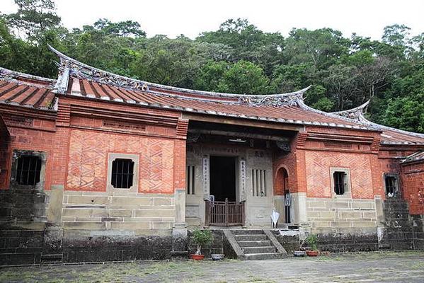 深坑黃氏永安居(台灣十大民宅)，1915年建三級古蹟-泉州安