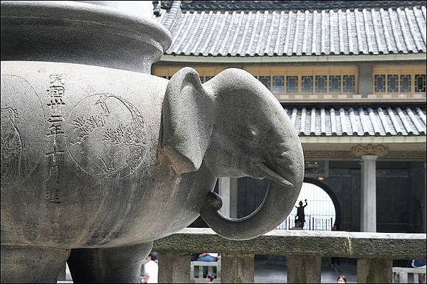 圓通禪寺俗稱圓通寺-釋迦牟尼佛、文殊菩薩、菩賢菩薩三尊大佛像