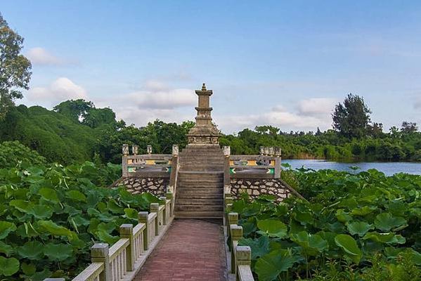 水尾塔全景