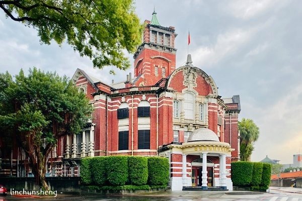 老照片/臺北明治橋旁臺灣神社鳥居/裕仁皇太子車隊行經臺灣總督