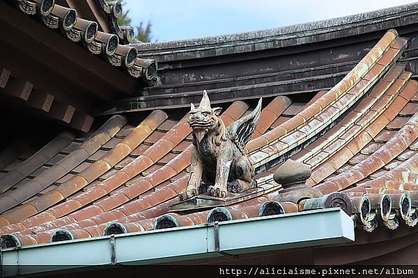 日本祭孔/日本也開始築建孔廟，較有名的有以下幾座。琉球那霸市