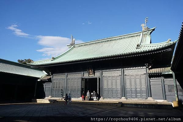 日本祭孔/日本也開始築建孔廟，較有名的有以下幾座。琉球那霸市