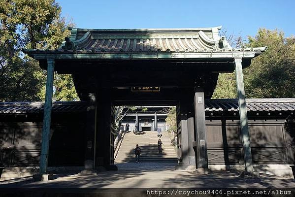 日本祭孔/日本也開始築建孔廟，較有名的有以下幾座。琉球那霸市