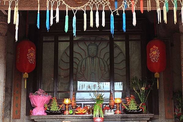 1024px-Jinjiang_Caoan_20120229-1