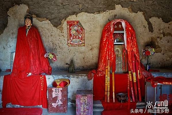 碧霞元君「北元君·南媽祖」或「北聖母·南媽祖」泰山奶奶在北方