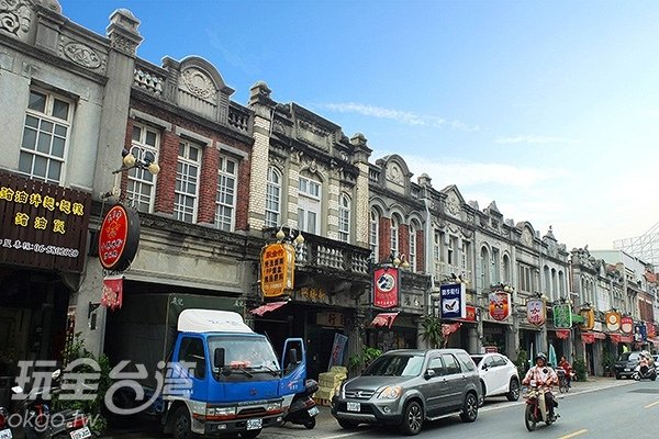 新化老街-臺南市新化區，曾獲選為南瀛十大歷史建築第一名、中華