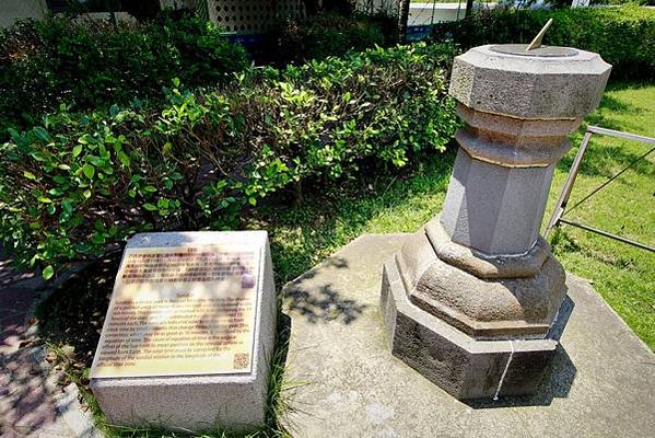 白沙岬燈塔（1898年建）國定古蹟-1901年啟用-塔身為雙