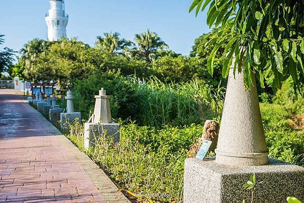 白沙岬燈塔（1898年建）國定古蹟-1901年啟用-塔身為雙