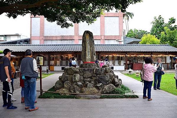 日本石佛在臺灣：日治時期移植臺灣的庶民信仰/巡禮文化/在墓地