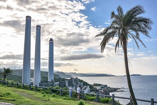 白米甕砲台-荷蘭城建於1900年與東側和平島的社寮砲台扼守基