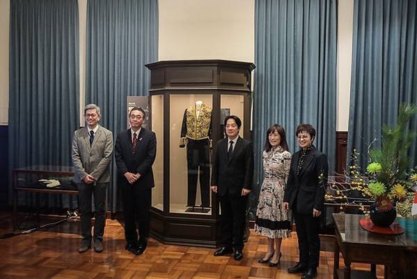「若槻道隆校長敕任官大禮服」獲南市府公告指定為「一般古物」見