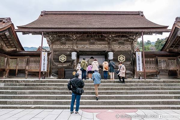 出雲大社「結良緣」聞名：求良緣必訪結緣神社-神社境內的兔子雕