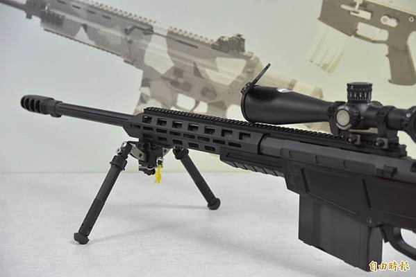 機槍/M82A1狙擊步槍/AK-47與M16/國軍開始逐步用