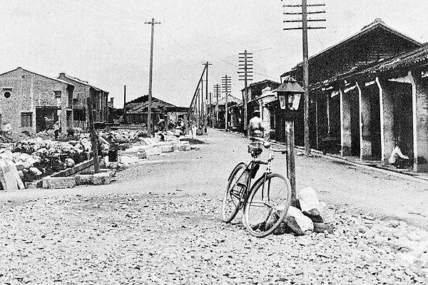 衡陽路街屋-在日治時期的行政區劃中被稱為「榮町」，而榮町又因