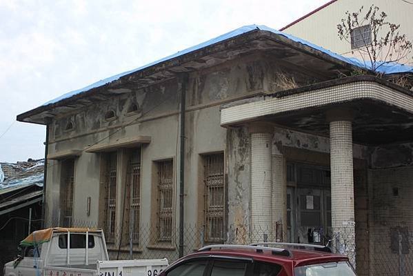 屏東縣歷史建築里港郵便局-1938年興建於里港莊的三等郵便局