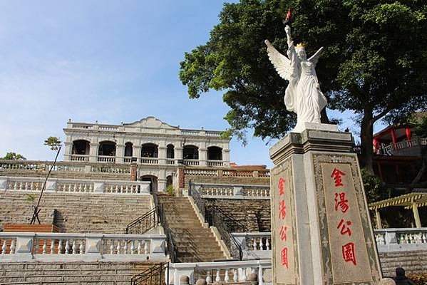 陳景蘭洋樓1921年完工-為金門規模最大之洋樓，2003年登