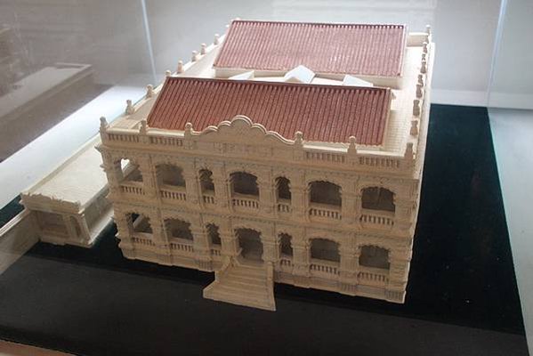 陳景蘭洋樓1921年完工-為金門規模最大之洋樓，2003年登