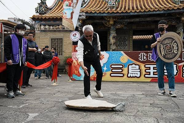 六堆客庄年度盛事「尖炮城」元宵節登場+博弈遊戲「跌三烏」，是