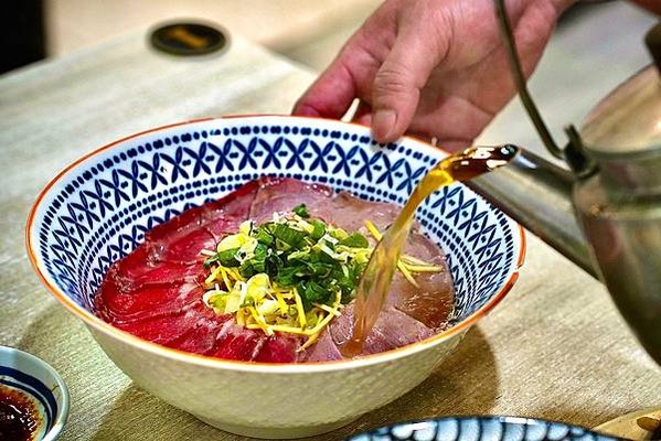 台中西區牛肉麵 牛谷飲食