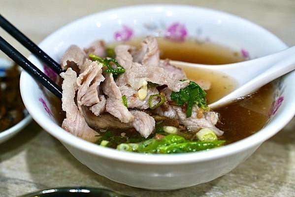 台中西區牛肉麵 牛谷飲食