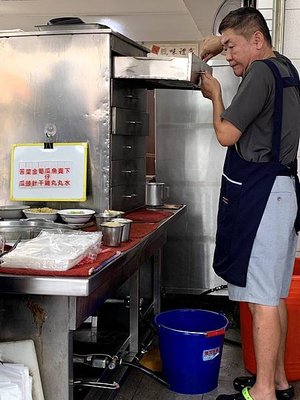 台南東區│後甲嘉義雞肉飯-傳統製湯