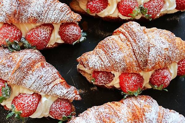 croissants-4077817_960_720