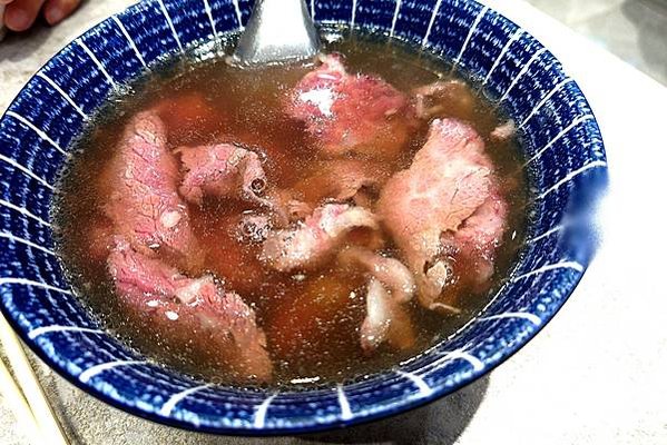 [台南美食] 文章牛肉湯