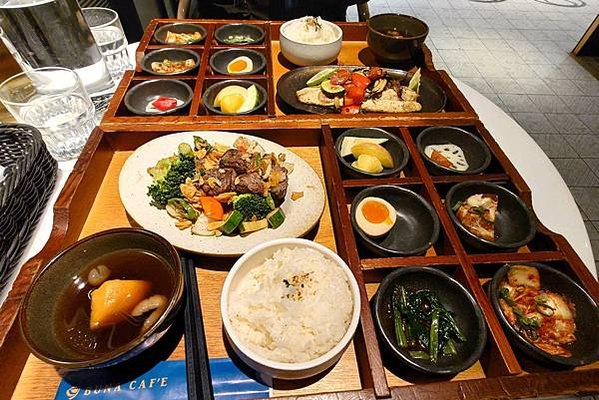 [捷運永安市場站] 布納咖啡館(BUNA CAF&apos;E) 新北