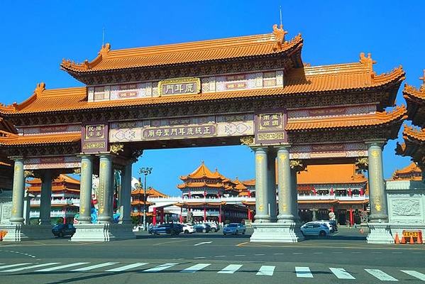 台南景點走一走：漁光島、正統鹿耳門聖母廟、七股黑面琵鷺展示館