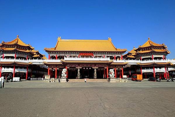 台南景點走一走：漁光島、正統鹿耳門聖母廟、七股黑面琵鷺展示館
