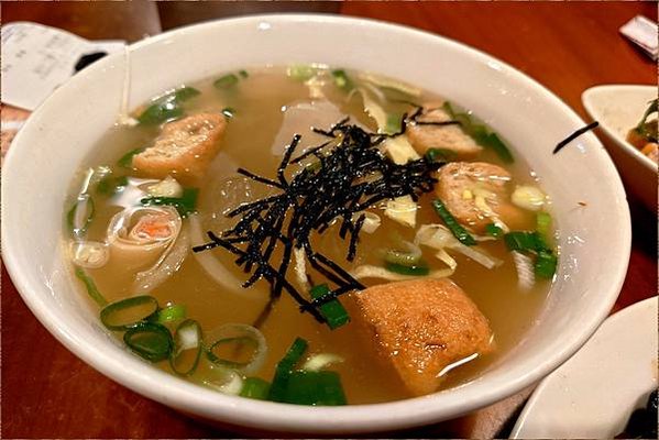 盛園絲瓜小籠湯包