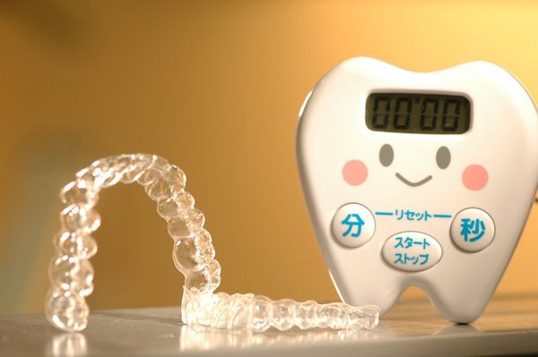 invisalign+timer tooth.jpg