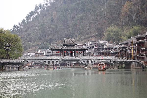 湖南—湘西州（五）鳳凰古城著名畫家黃永玉