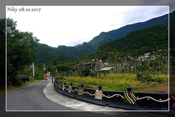 屏東霧台神山瀑布、山川琉璃吊橋★連假趴趴造